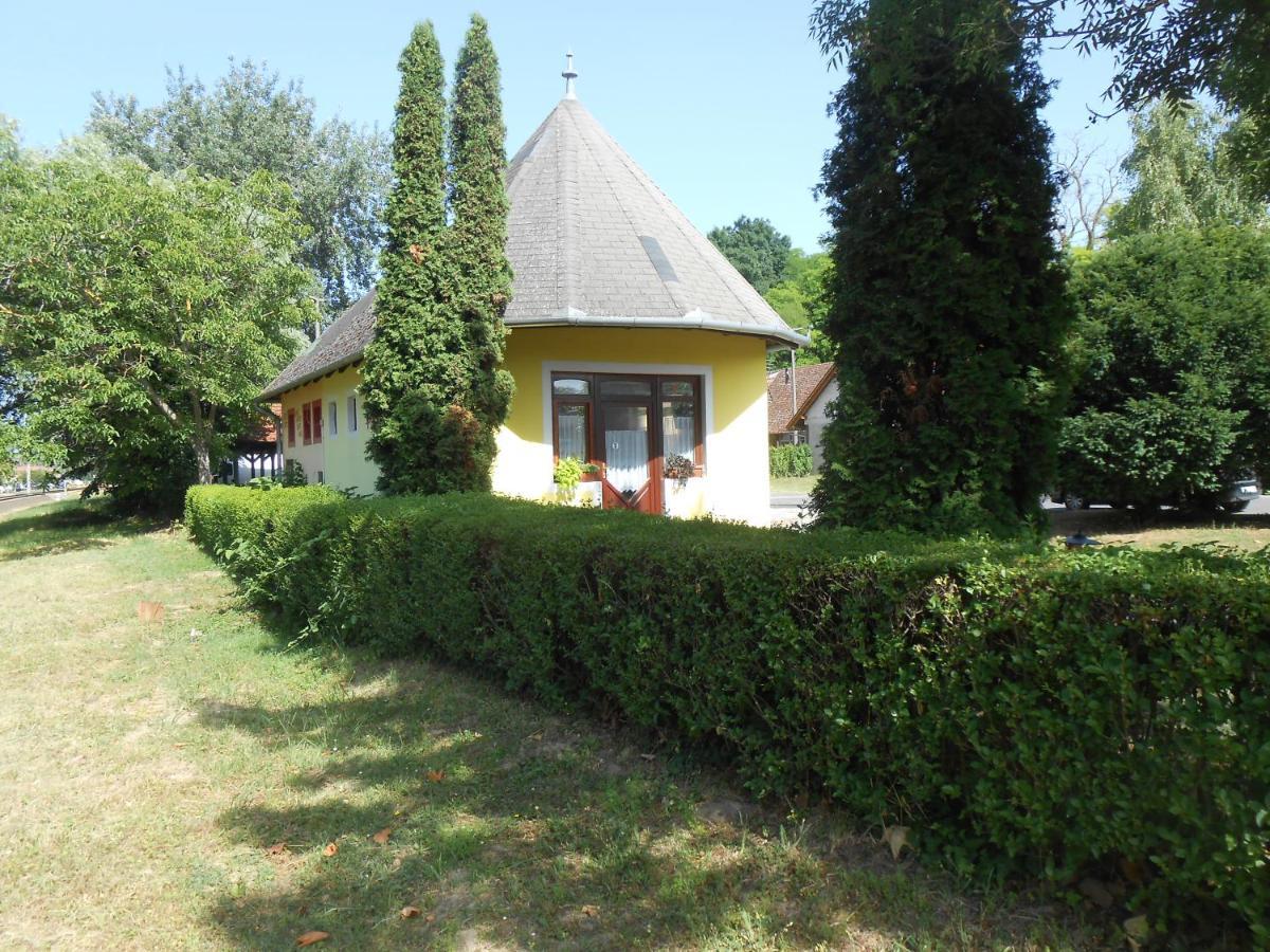 Erika Apartman Balatonberény 외부 사진