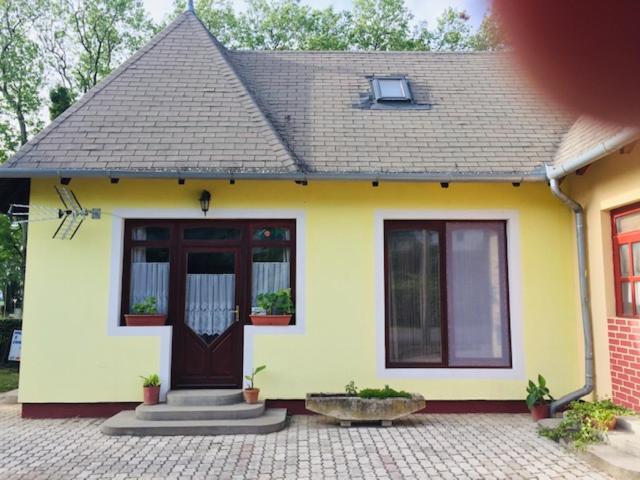 Erika Apartman Balatonberény 외부 사진
